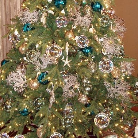 Coastal Christmas Tree by Iron Accents