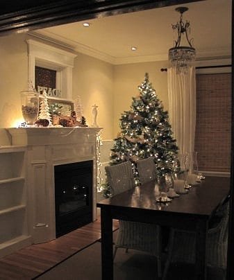 Cozy Holiday Dining Room by Hardrock Construction 1